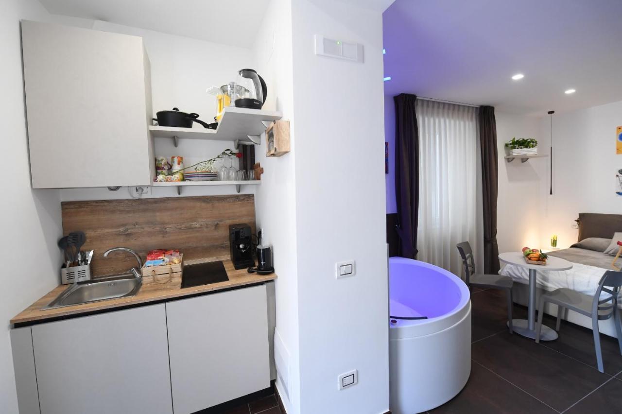 B&B In Centro Storico Salerno Exteriör bild